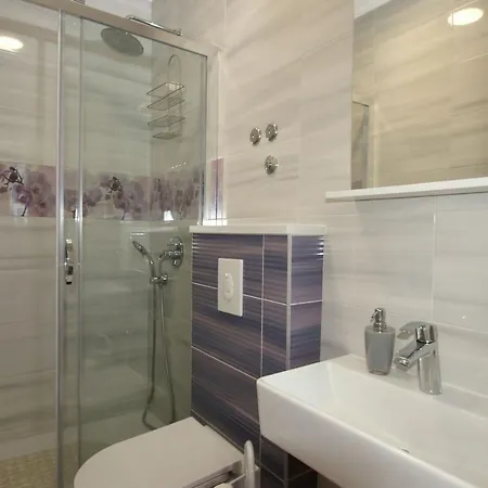 Dijana-promajna Apartamento *